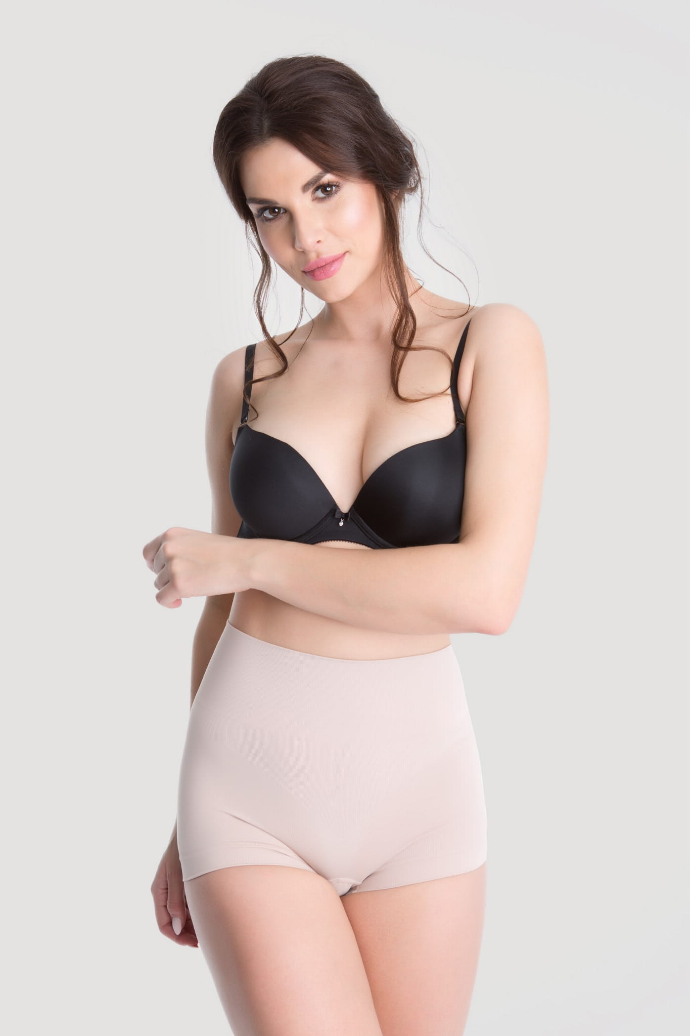 Szorty modelujące o działaniu antycellulitowym (50080), beżowe